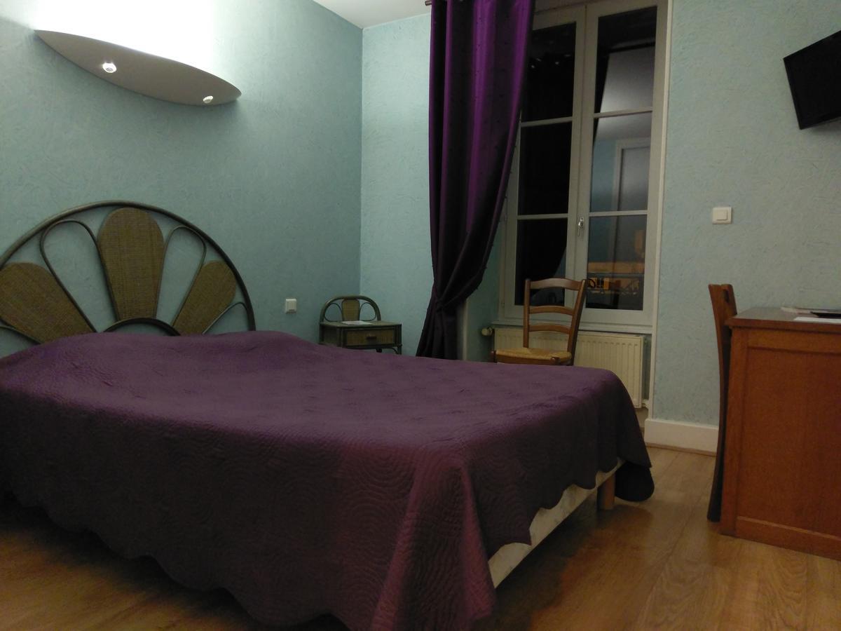 Logis De L'Europe Restaurant Le Cepage Otel Corbigny Dış mekan fotoğraf
